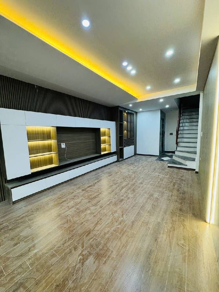 NHÀ MỚI 7 TẦNG,THANG MÁY, NỘI THẤT ĐẸP - PHÚ THƯỢNG,TÂY HỒ -Ô TÔ VÀO NHÀ-GIÁ 13 TỶ.